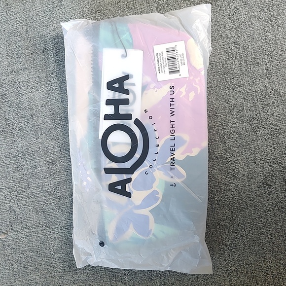NWT Aloha Collection Pau Hana Mini Hip Pack - Picture 3 of 4